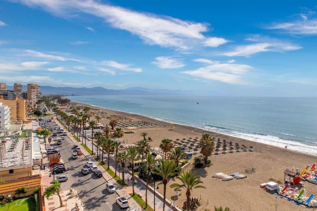 Primera Linea De Playa 토레몰리노스 외부 사진